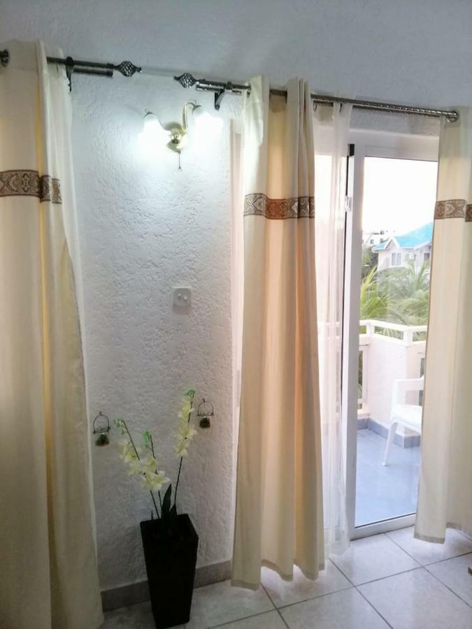 Residence Le Dattier, 2 Bedrooms Apartment, Flic-en-Flacq Exteriör bild